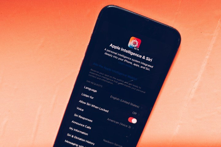 كل ميزات Apple Intelligence التي يمكنك استخدامها في الإصدار التجريبي من iOS 18.1 2 إعدادات Apple Intelligence على iPhone.