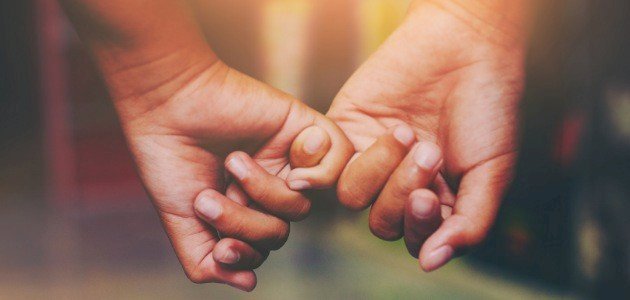 أجمل ما قيل عن الأصدقاء: كلمات تُلامس القلوب وتُداعب المشاعر